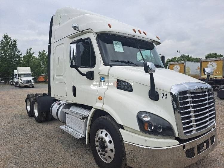 2019 Freightliner Cascadia 11364ST Sleeper Trucks
