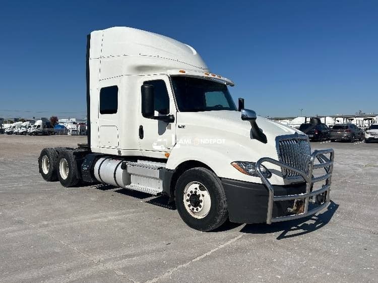 2020 International LT625 Sleeper Trucks