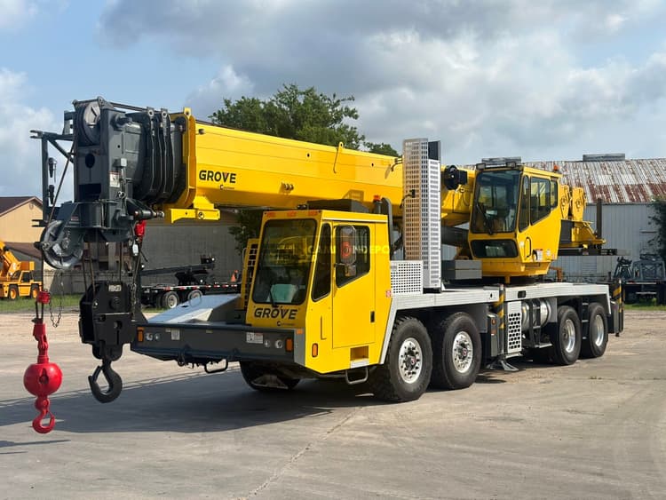 2013 Grove TMS700E Truck Mounted