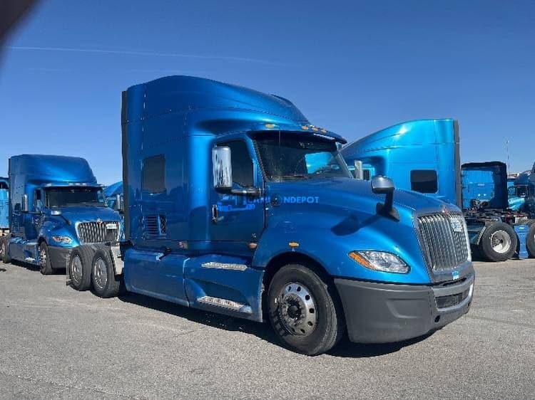 2020 International LT625 Sleeper Trucks