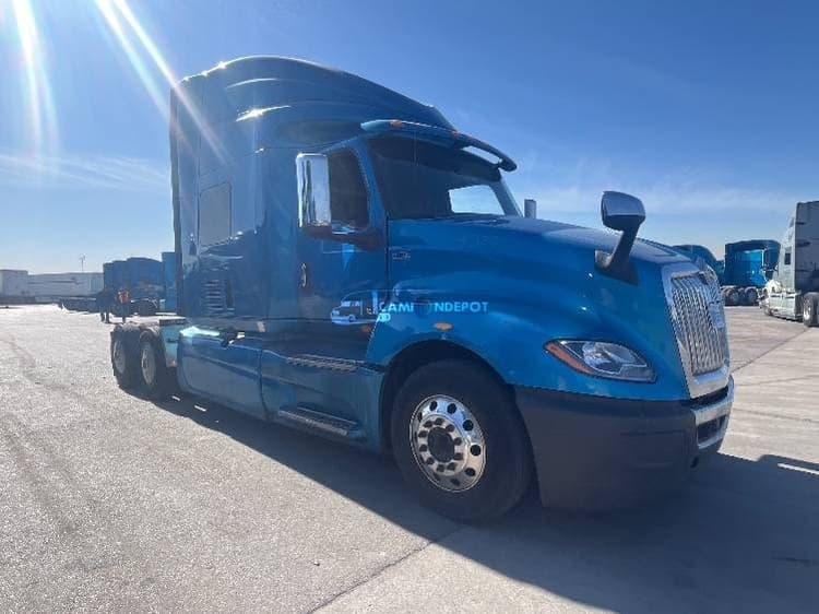 2020 International LT625 Sleeper Trucks