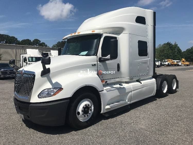 2020 International LT625 Sleeper Trucks