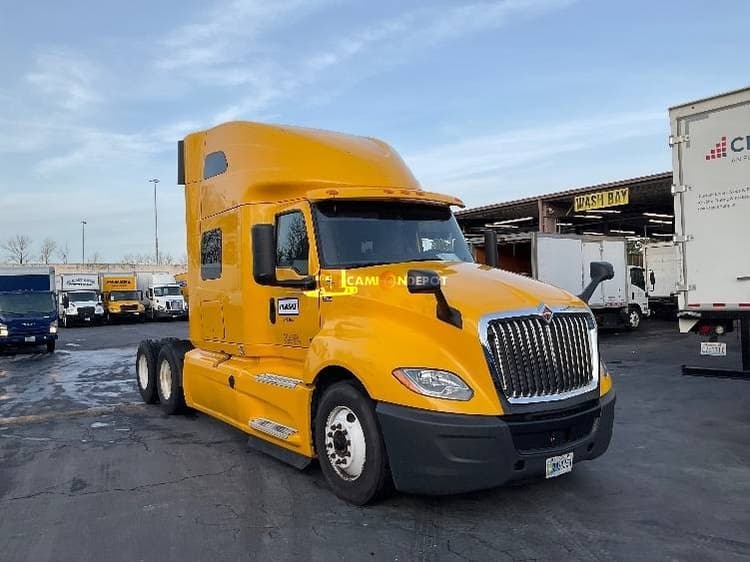2020 International LT625 Sleeper Trucks