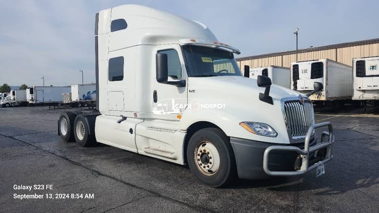2019 International LT625 Sleeper Trucks
