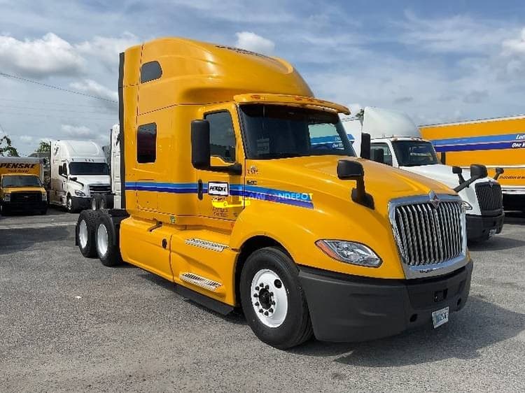 2020 International LT625 Sleeper Trucks