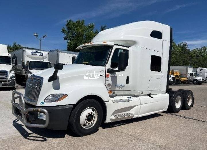 2019 International LT625 Sleeper Trucks