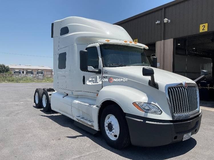2020 International LT625 Sleeper Trucks