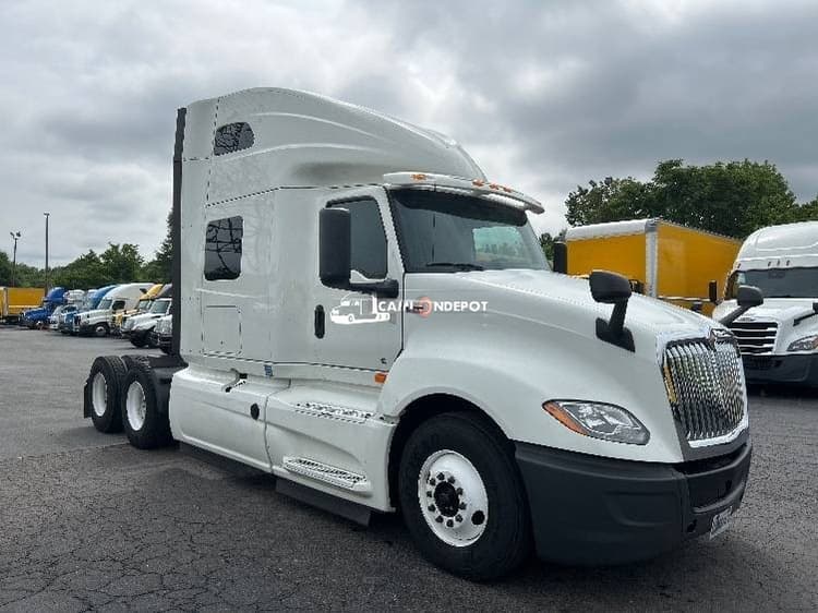 2020 International LT625 Sleeper Trucks