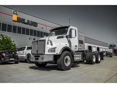 2024 Kenworth T880 Cab & Chassis Trucks