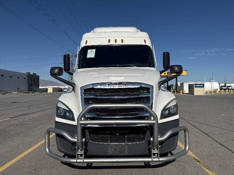 2020 Freightliner T12664ST Sleeper Trucks