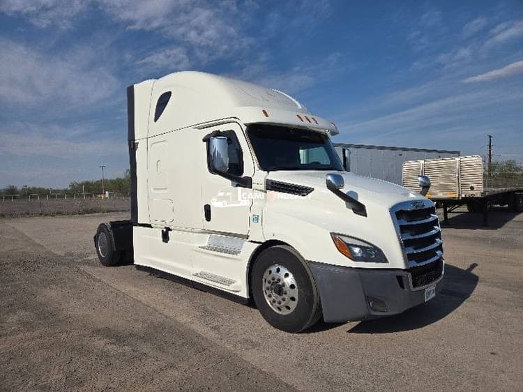 2019 Freightliner T12642ST Sleeper Trucks
