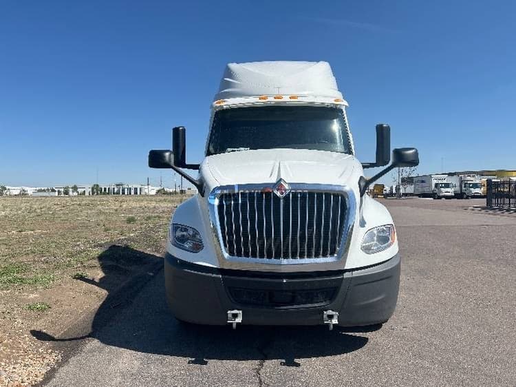 2019 International LT625 Sleeper Trucks