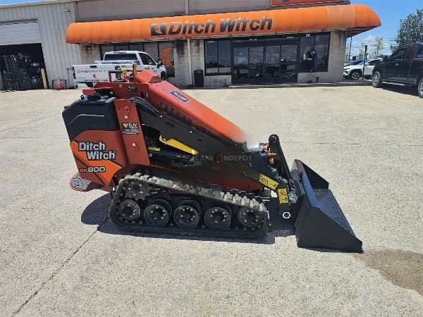 2024 Ditch Witch SK800 Construction Equipment Skid Steer Wheeled