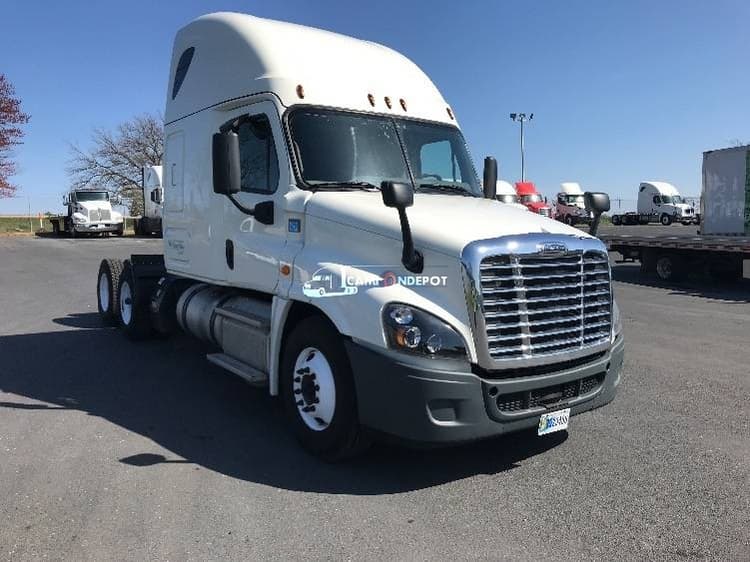 2019 Freightliner Cascadia 12564ST Sleeper Trucks