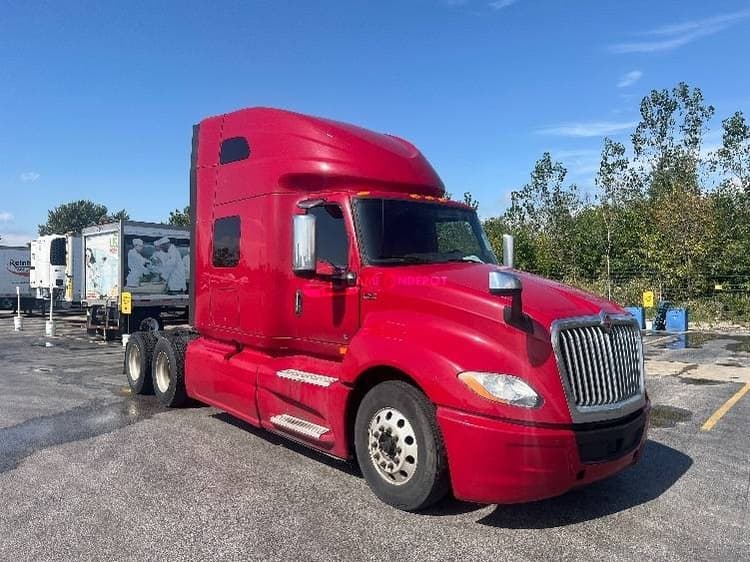 2019 International LT625 Sleeper Trucks