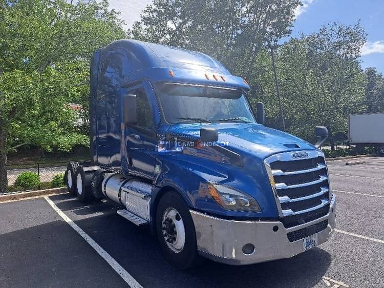 2020 Freightliner T12664ST Sleeper Trucks