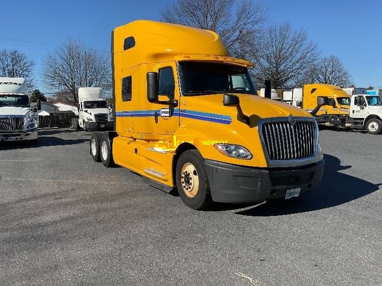 2020 International LT625 Sleeper Trucks