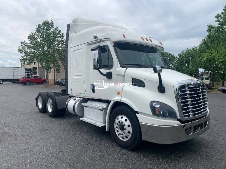 2019 Freightliner Cascadia 11364ST Sleeper Trucks