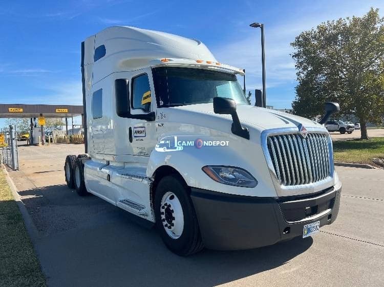 2020 International LT625 Sleeper Trucks