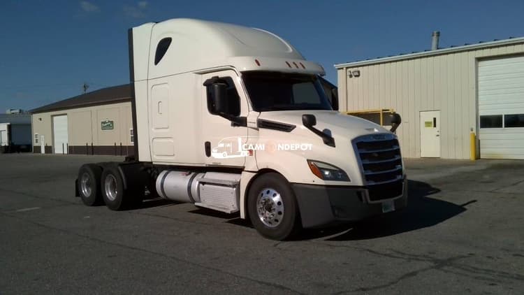 2019 Freightliner T12664ST Sleeper Trucks