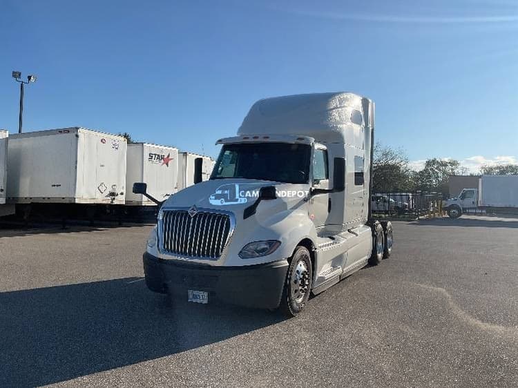 2020 International LT625 Sleeper Trucks