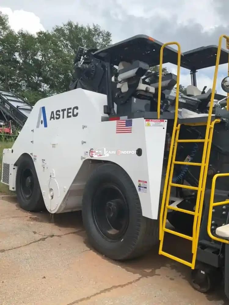 2023 Roadtec SB3000 Mixer Trucks Asphalt Trucks Concrete Trucks