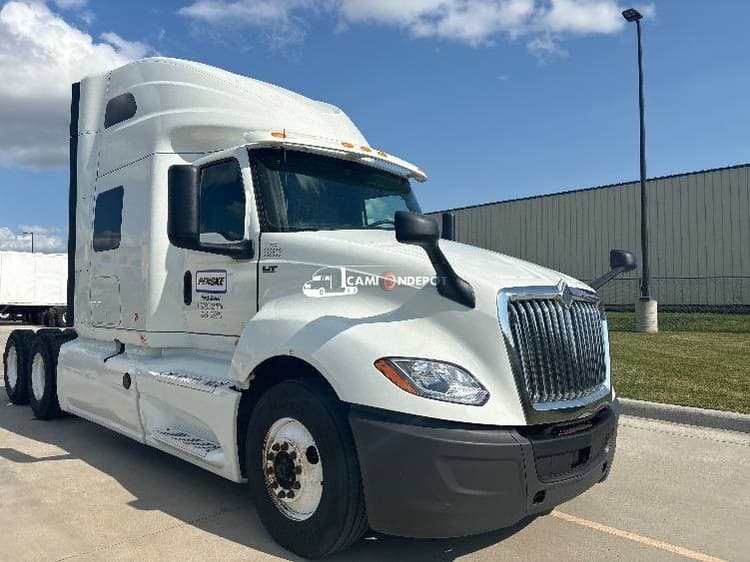 2019 International LT625 Sleeper Trucks