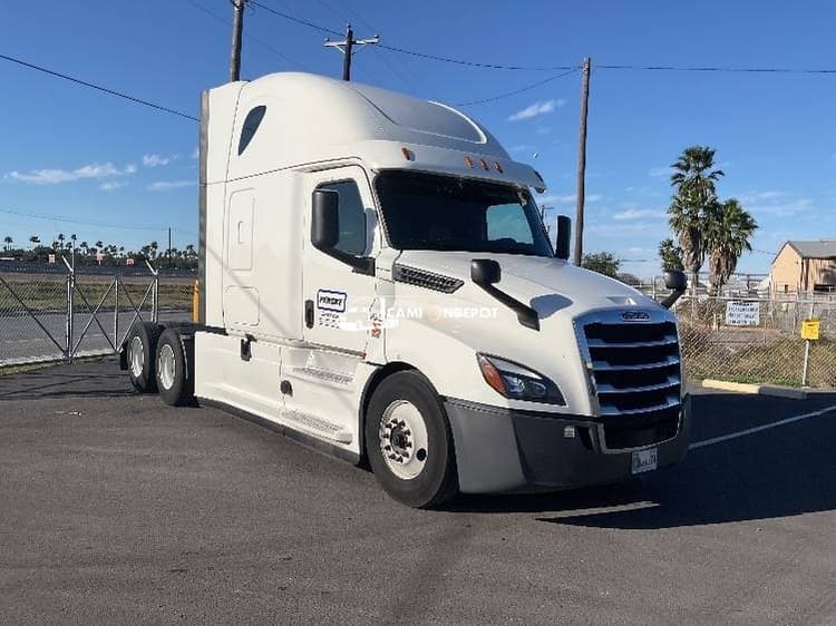 2020 Freightliner T12664ST Sleeper Trucks