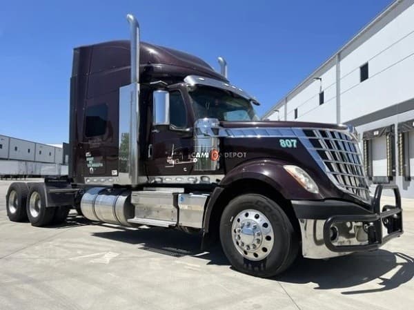 2021 International LONESTAR Sleeper Trucks