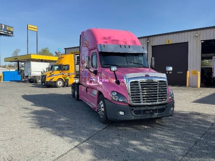 2019 Freightliner Cascadia 12564ST Sleeper Trucks