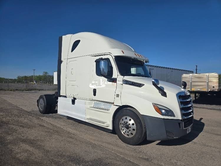 2019 Freightliner T12642ST Sleeper Trucks