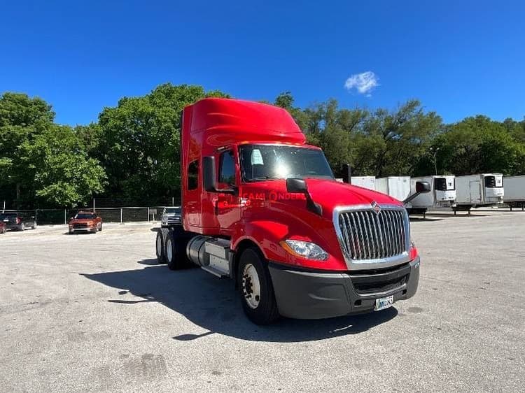 2020 International LT625 Sleeper Trucks