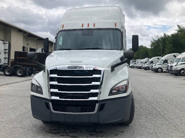 2021 Freightliner T12664ST Sleeper Trucks
