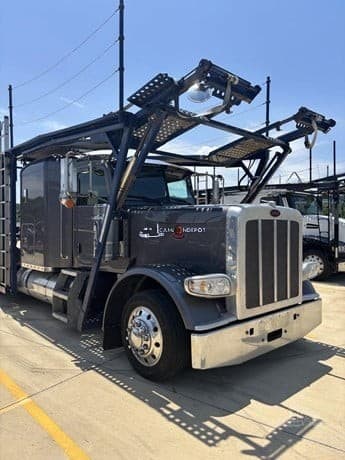 2020 Peterbilt 389 Car Hauler Trucks