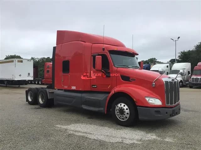 2019 Peterbilt 579 Sleeper Trucks