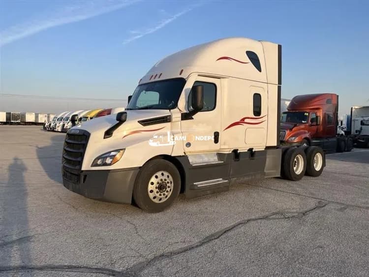 2022 Freightliner Cascadia Sleeper Trucks