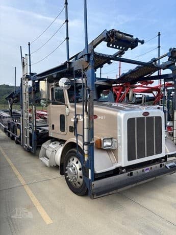 2019 Peterbilt 365 Car Hauler Trucks
