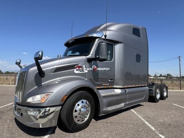 2022 Peterbilt 579 Sleeper Trucks
