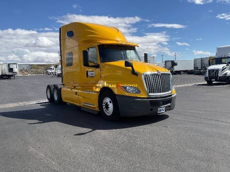 2020 International LT625 Sleeper Trucks