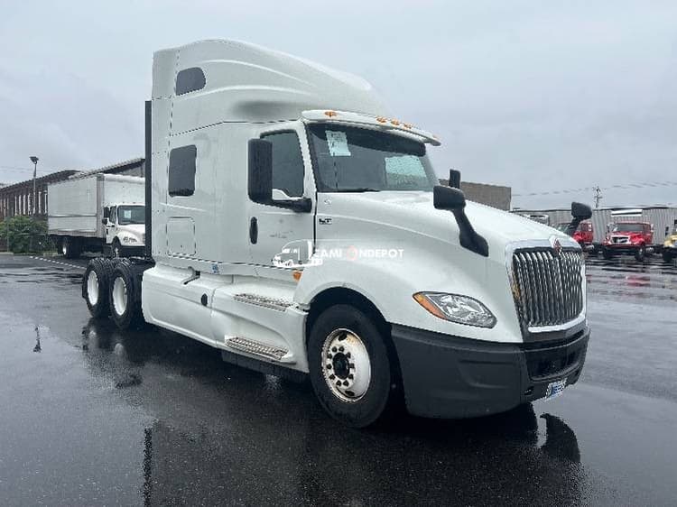2020 International LT625 Sleeper Trucks