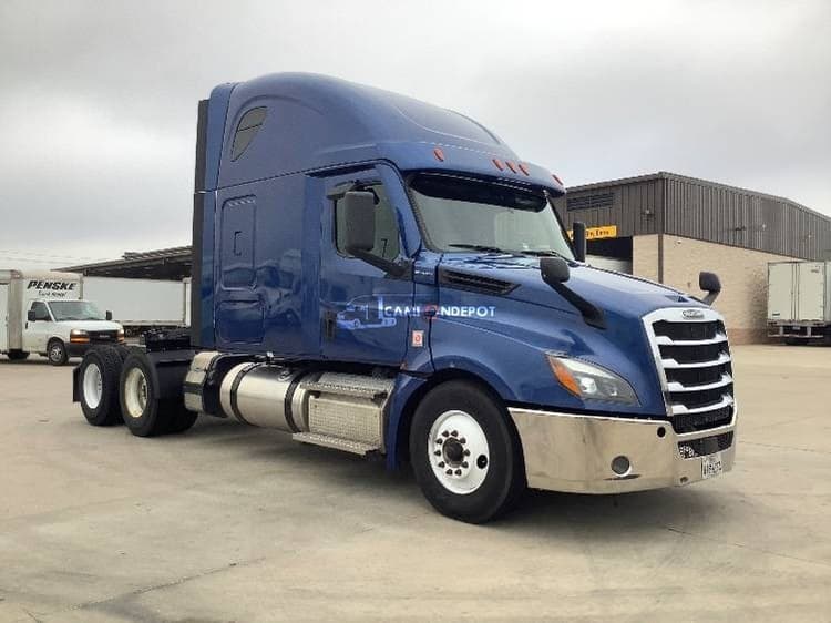 2020 Freightliner T12664ST Sleeper Trucks