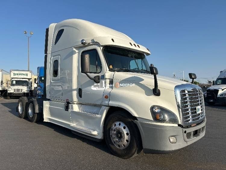 2019 Freightliner Cascadia 12564ST Sleeper Trucks