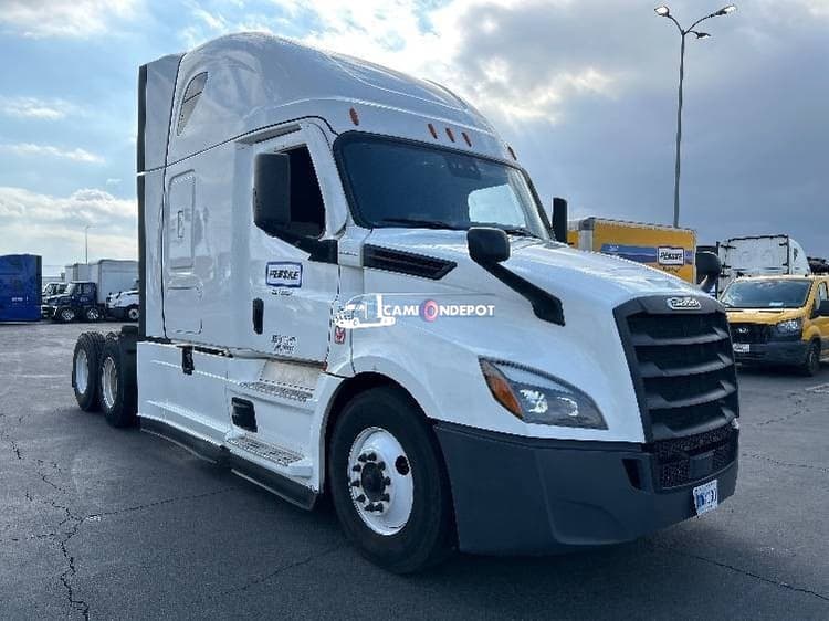 2021 Freightliner T12664ST Sleeper Trucks