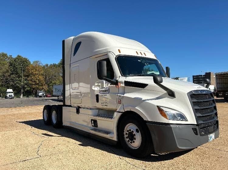 2020 Freightliner T12664ST Sleeper Trucks