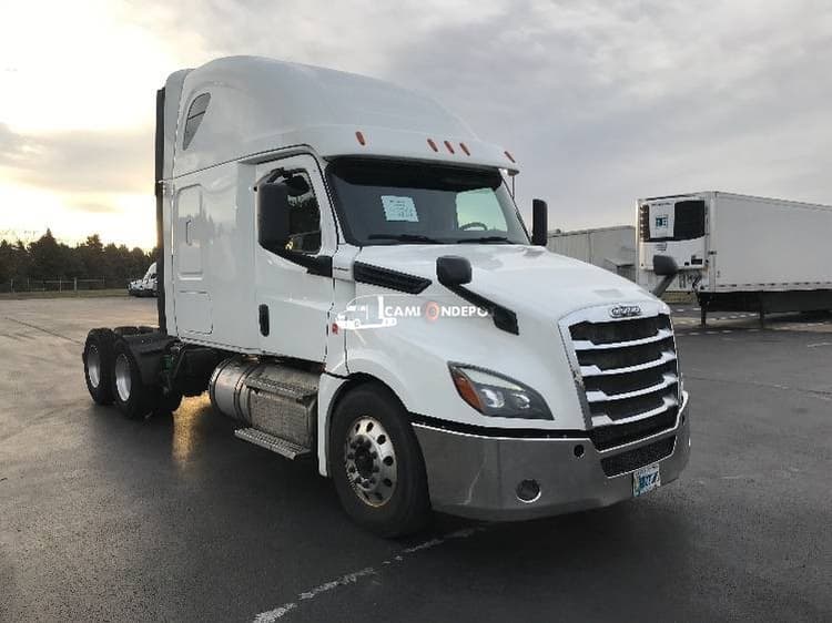 2020 Freightliner T12664ST Sleeper Trucks