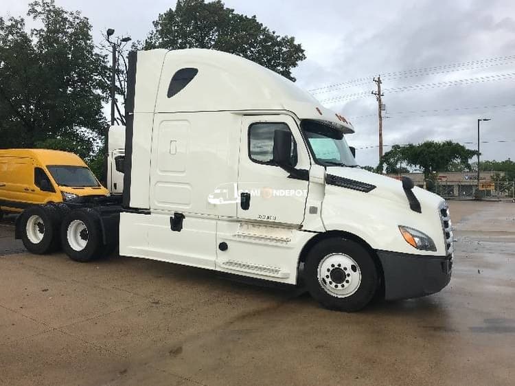 2019 Freightliner T12664ST Sleeper Trucks