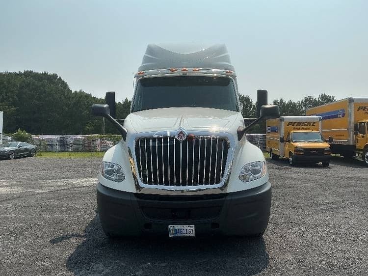 2020 International LT625 Sleeper Trucks