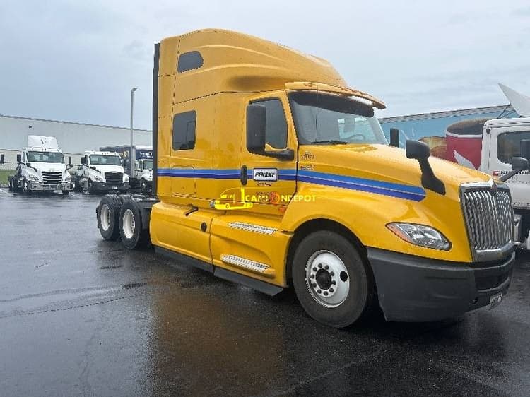 2020 International LT625 Sleeper Trucks