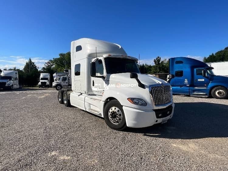 2021 International LT625 Sleeper Trucks