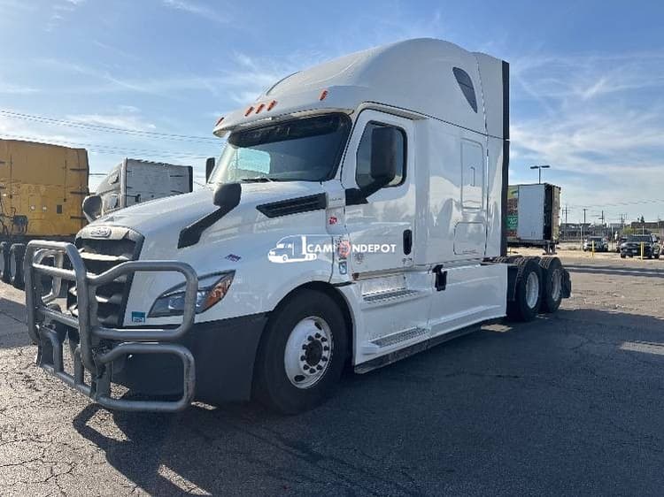 2020 Freightliner T12664ST Sleeper Trucks